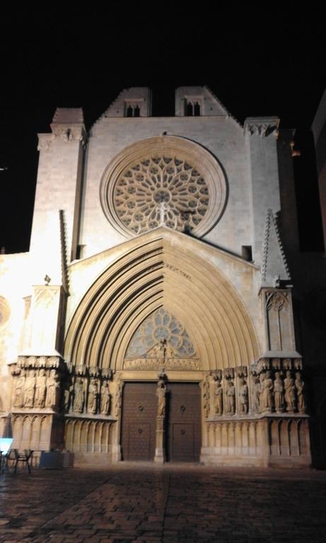 Acogedor Apartamento En El Corazon Medieval De Tarragona Lägenhet Exteriör bild